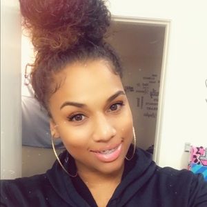 Meet your Posher, Nichole